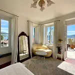 Апартаменты Lovenest: Romantic Overlooking The
