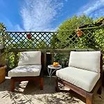 Lovenest: Romantic Overlooking The Апартаменты