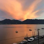 Lovenest: Romantic Overlooking The Оджеббио