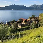 Lovenest: Romantic Overlooking The Оджеббио