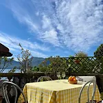 Апартаменты Lovenest: Romantic Overlooking The *