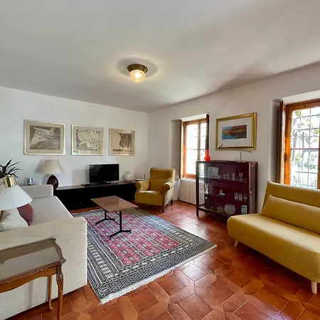 Lovenest: Romantic Overlooking The Oggebbio