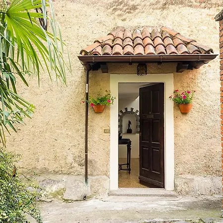 Lovenest: Romantic Overlooking The *