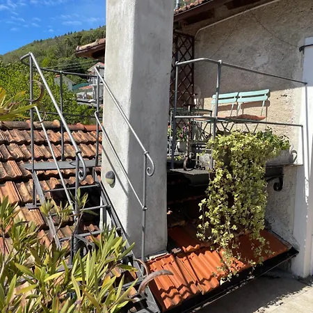 Apartman Lovenest: Romantic Overlooking The Oggebbio