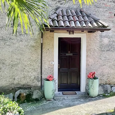 Lovenest: Romantic Overlooking The